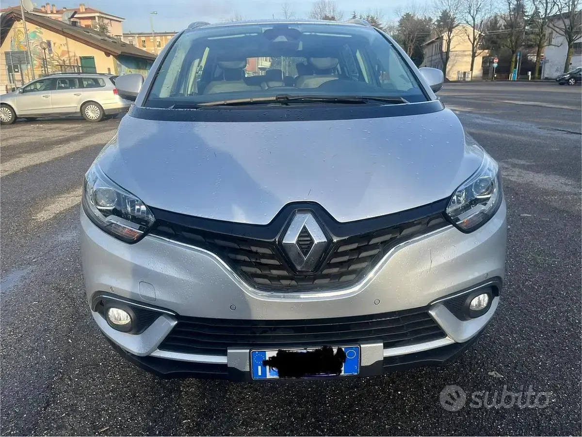 Usata Renault Grand Scénic IV 160 CV (117 kW) 2018 Grigio Monovolume