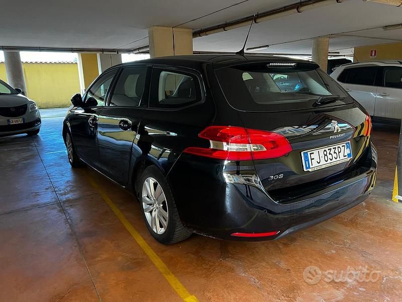 Nero Usata 2017 Peugeot 308 SW Station wagon | 9000 € (Buon prezzo) - Immagine 1/4