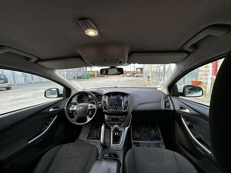 Usata Ford Focus Titanium 109 CV (80 kW) 2011 Bianco Berlina