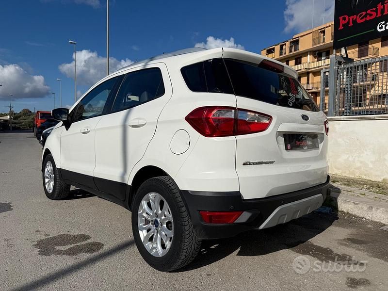Usata Ford Ecosport Titanium 95 CV (69 kW) 2015 Bianco SUV