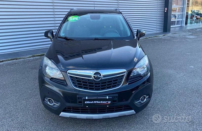 Usata Opel Mokka 140 CV (102 kW) 2015 Grigio SUV