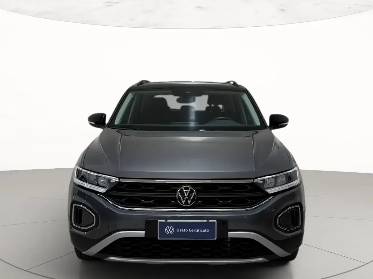 Usata VW T-Roc Life 150 CV (110 kW) 2025 Indium grey metallizzato nero SUV