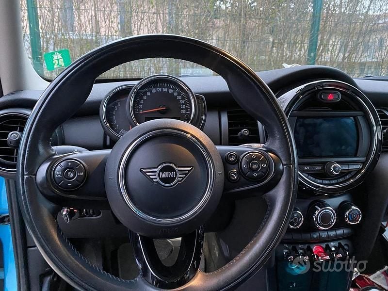 Usata Mini ONE 102 CV (75 kW) 2019 Utilitaria