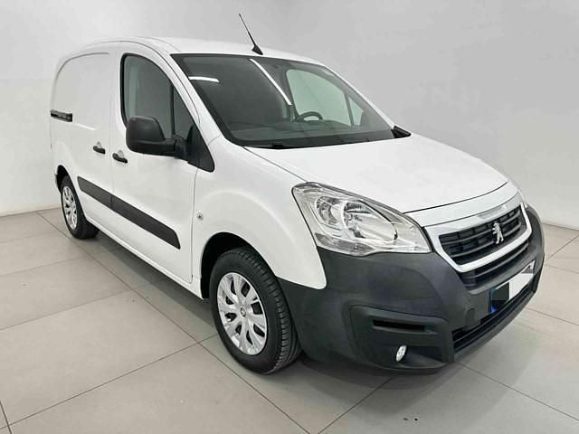 Usata Peugeot Partner Premium 99 CV (72 kW) 2018 Bianco metallizzato Monovolume