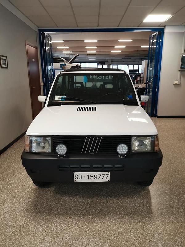 Usata Fiat Panda 4x4 50 CV (36 kW) 1986 Bianco Utilitaria