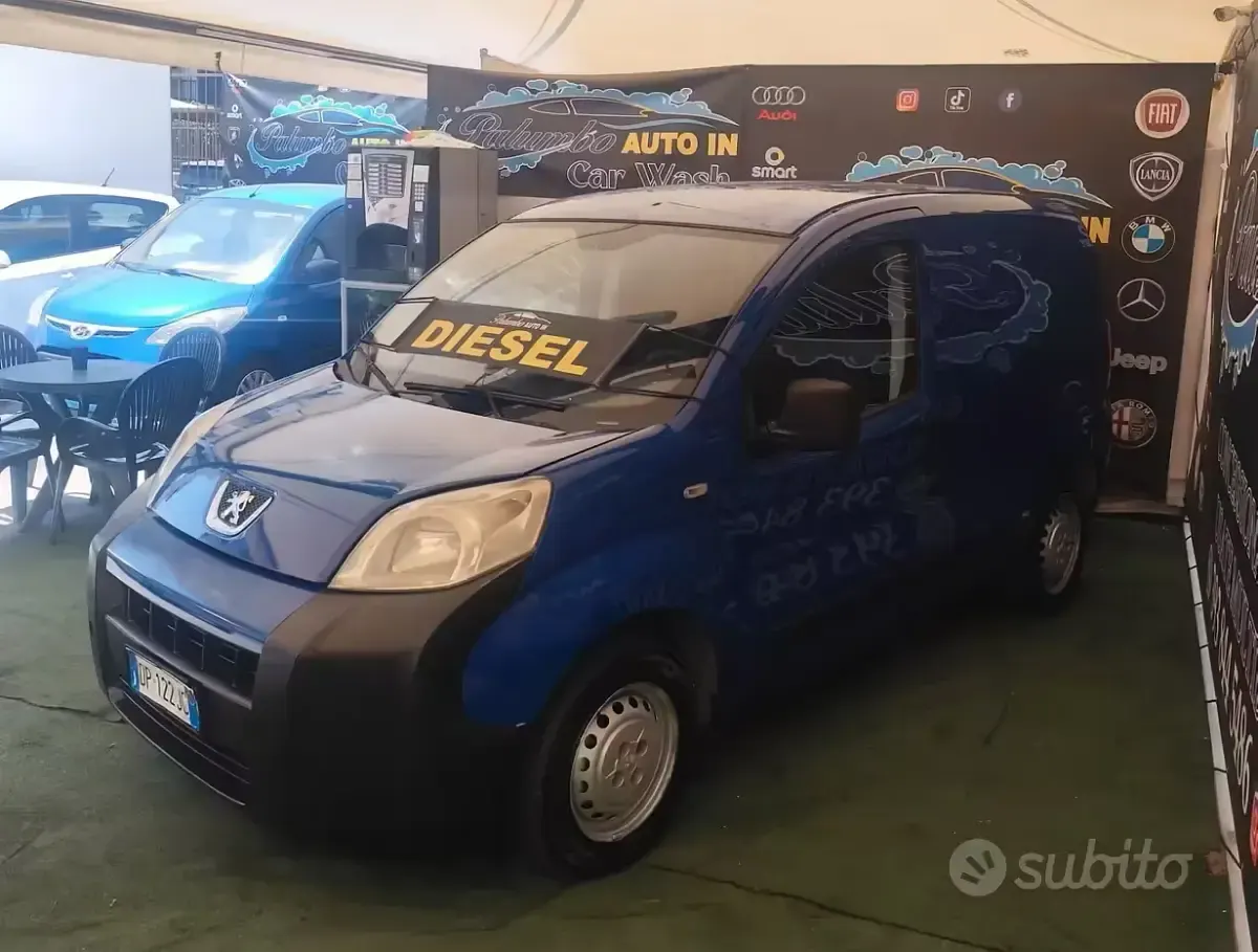 Usata Peugeot Bipper 68 CV (50 kW) 2008 Bluazzurro Monovolume