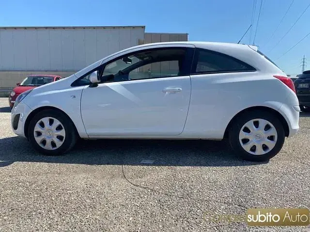 Usata Opel Corsa 84 CV (61 kW) 2014 Bianco Utilitaria