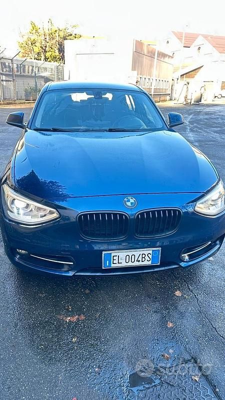 Usata BMW 120 184 CV (135 kW) 2012 Blu Utilitaria