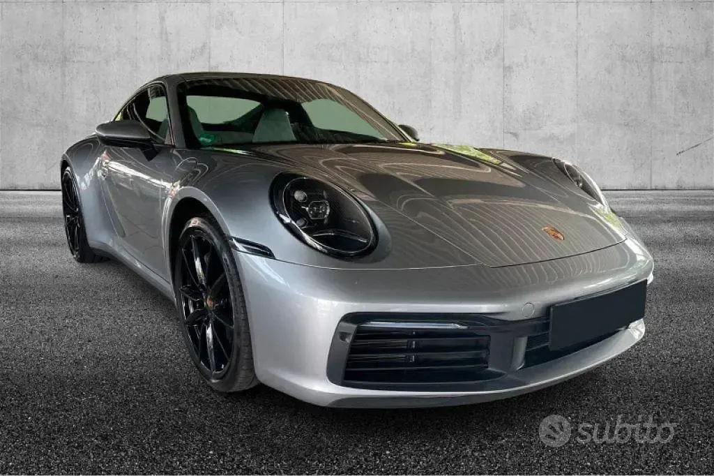 Usata Porsche 911 Carrera 385 CV (283 kW) 2020 Argento Coupé