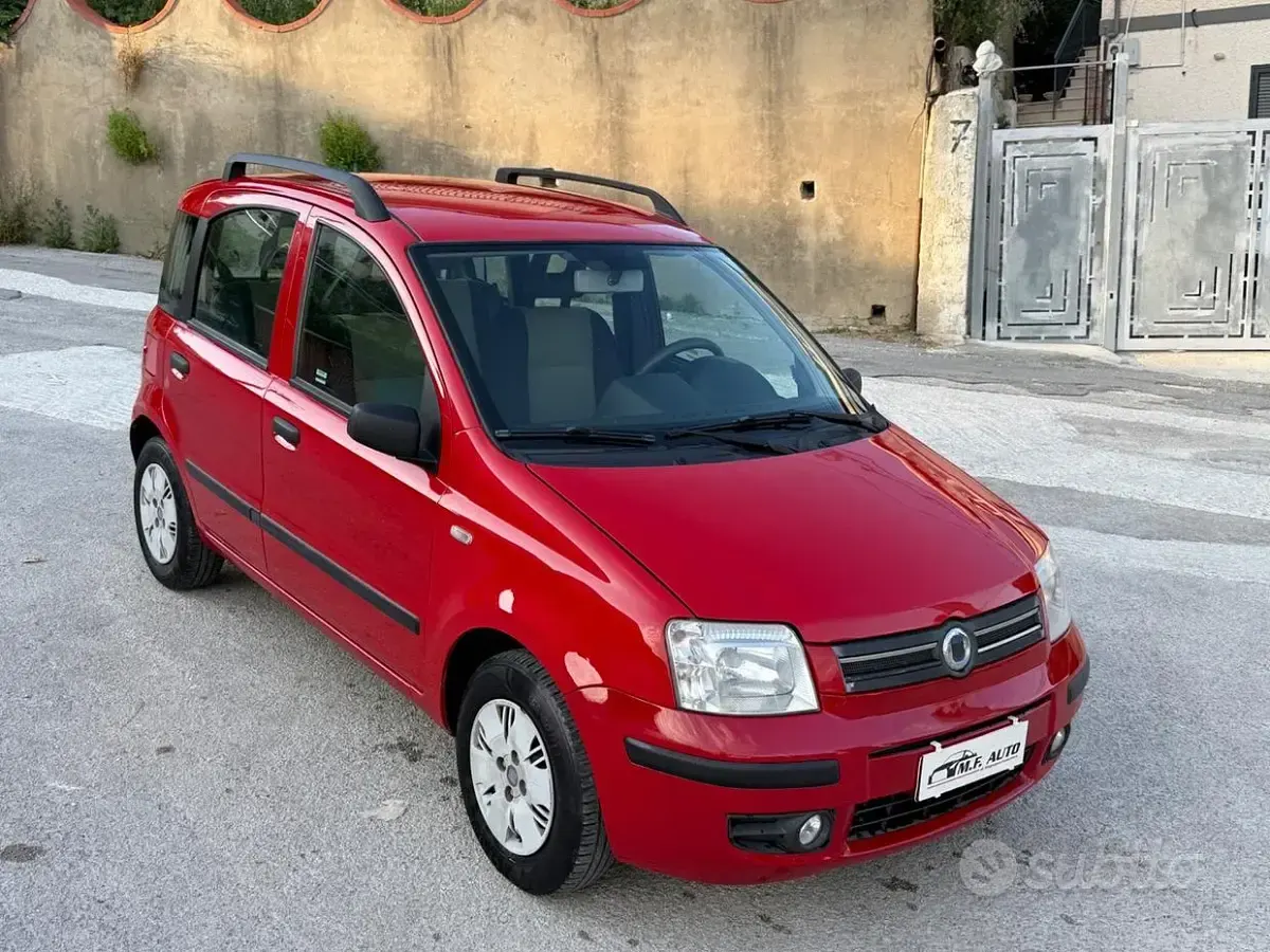 Usata Fiat Panda Emotion 60 CV (44 kW) 2009 Rosso Utilitaria