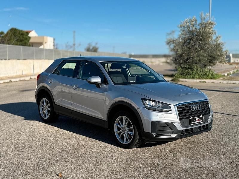 Usata Audi Q2 Business 116 CV (85 kW) 2018 Grigio SUV