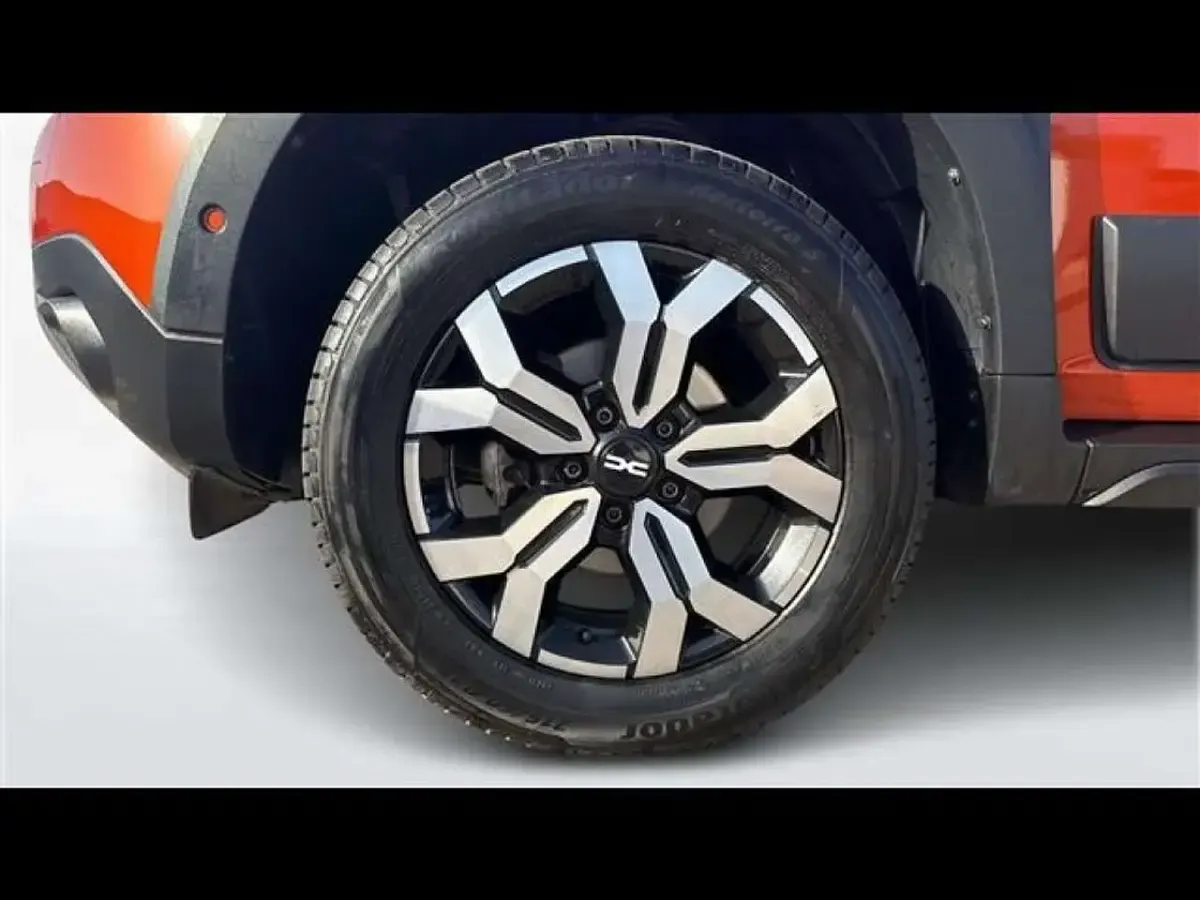 Usata Dacia Duster Journey 101 CV (74 kW) 2023 Arancione SUV
