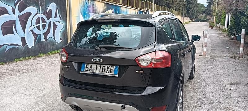 Usata Ford Kuga 140 CV (102 kW) 2011 SUV