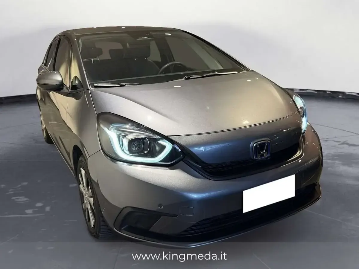 Usata Honda Jazz Hybrid 98 CV (72 kW) 2021 Grigio Utilitaria
