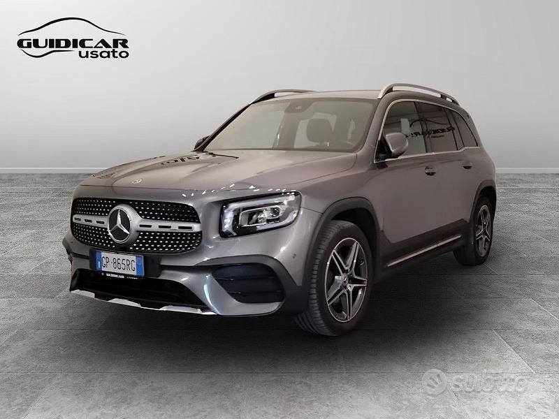 Usata Mercedes GLB200 Premium 150 CV (110 kW) 2023 Grigio SUV