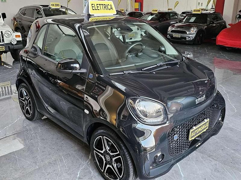 Usata Smart ForTwo Coupé Passion 41 kW (56 CV) 2021 Nero Utilitaria