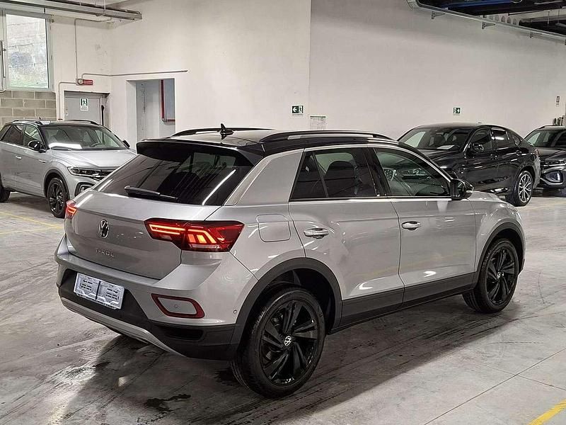 Nuova VW T-Roc Sportline 116 CV (85 kW) 2025 Pyrit silver/tetto nero SUV