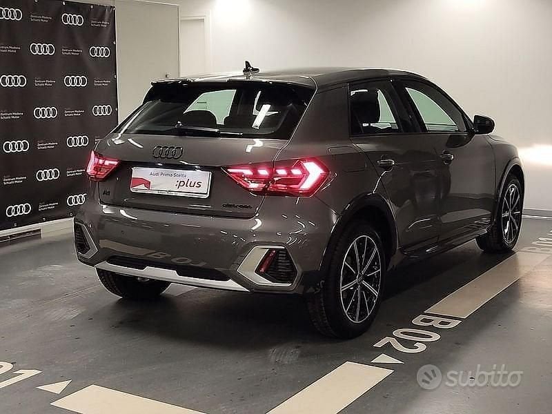 Usata Audi A1 Admired 110 CV (80 kW) 2022 Grigio chronos metallizzato SUV