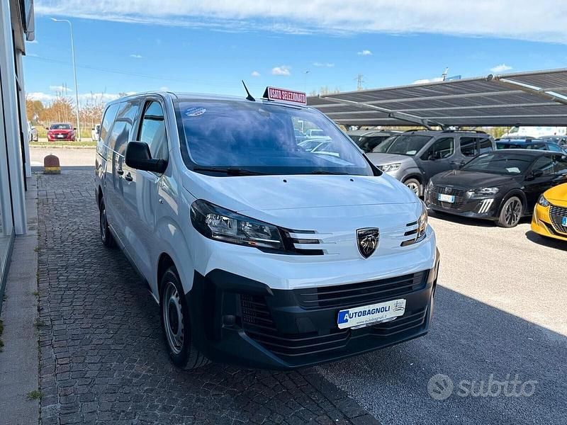 Usata Peugeot Expert 144 CV (105 kW) 2024 Bianco Furgone
