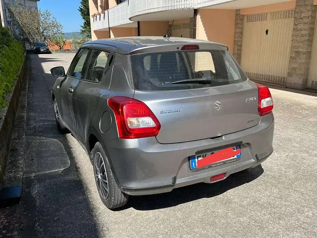 Usata Suzuki Swift Cool 90 CV (66 kW) 2017 Grigio Utilitaria