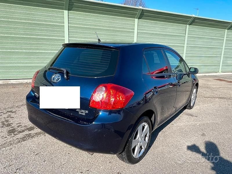 Usata Toyota Auris 126 CV (92 kW) 2008 Blu Berlina