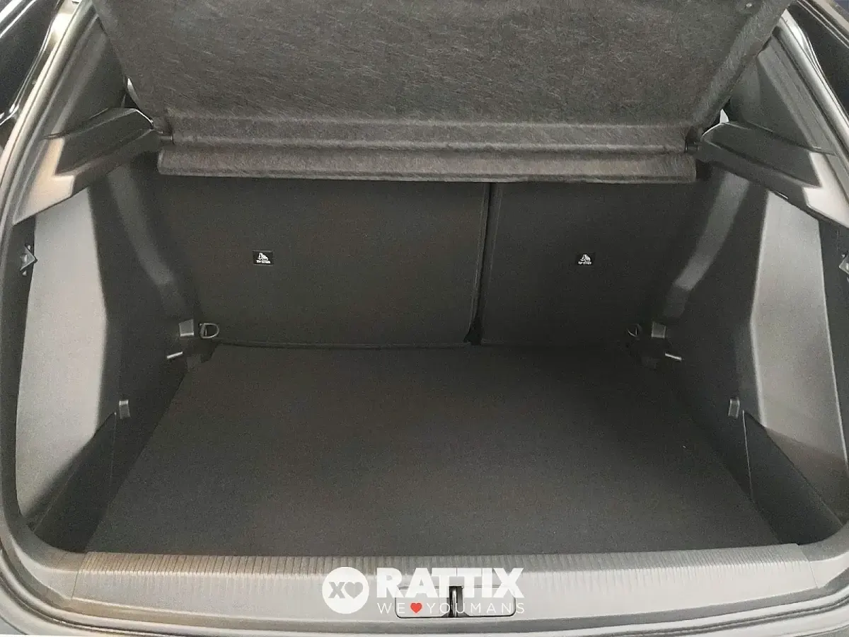 Usata Peugeot 2008 Active 101 CV (74 kW) 2024 Nero SUV