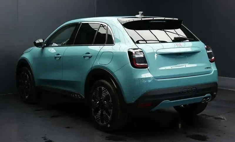 Nuova Fiat 600 La Prima 135 CV (99 kW) 2025 Blu SUV