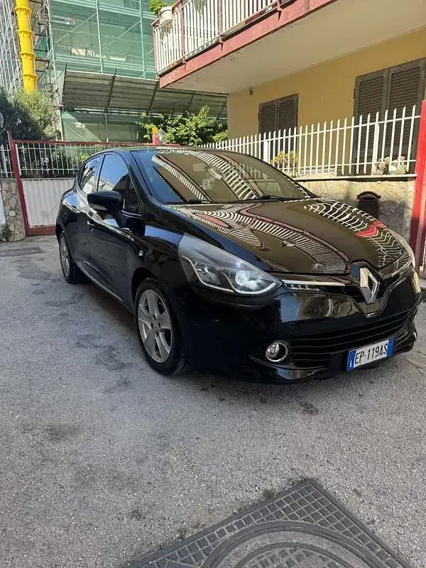Usata Renault Clio IV 73 CV (53 kW) 2013 Berlina