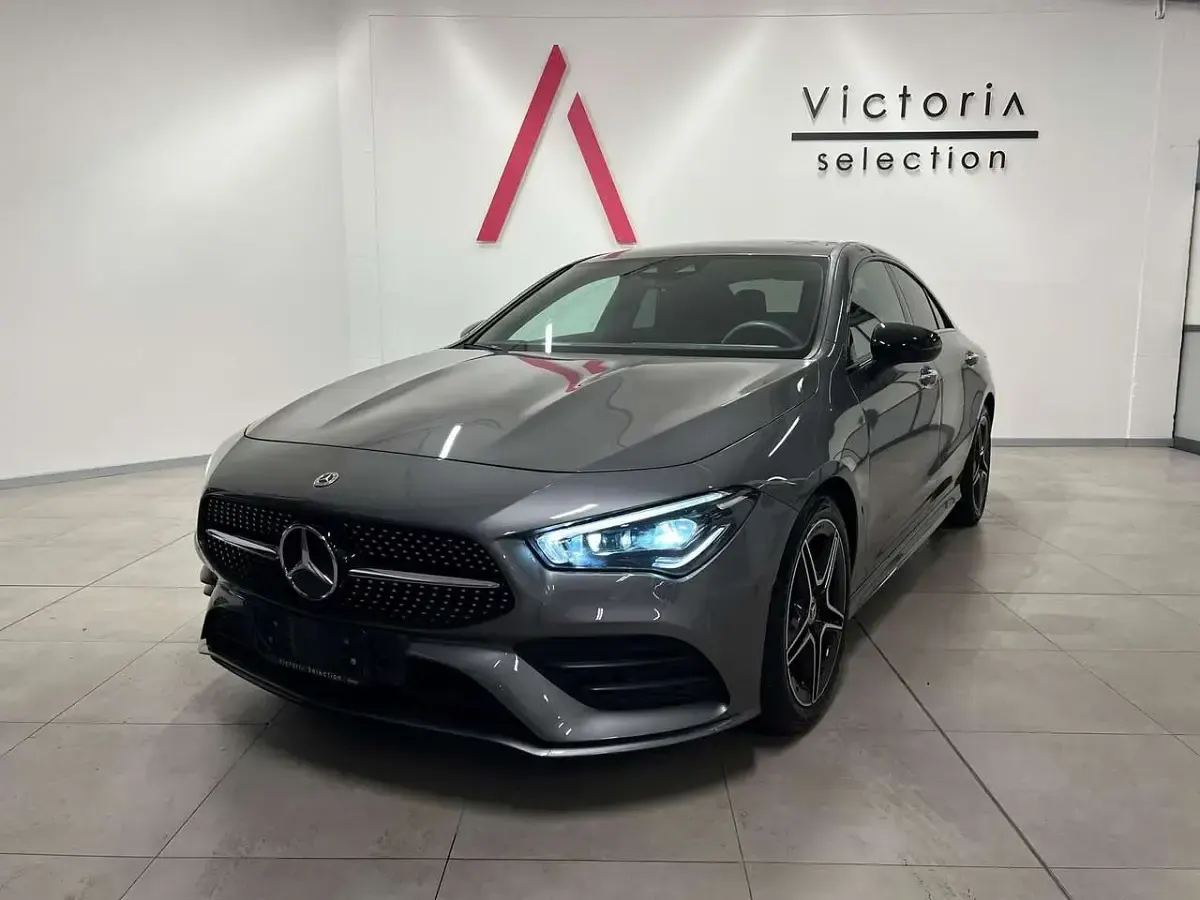 Usata Mercedes CLA200 AMG Line Premium 163 CV (119 kW) 2023 Grigio Coupé