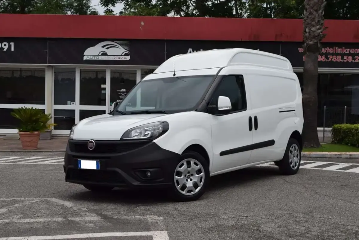 Usata Fiat Doblò 105 CV (77 kW) 2018 Bianco Monovolume