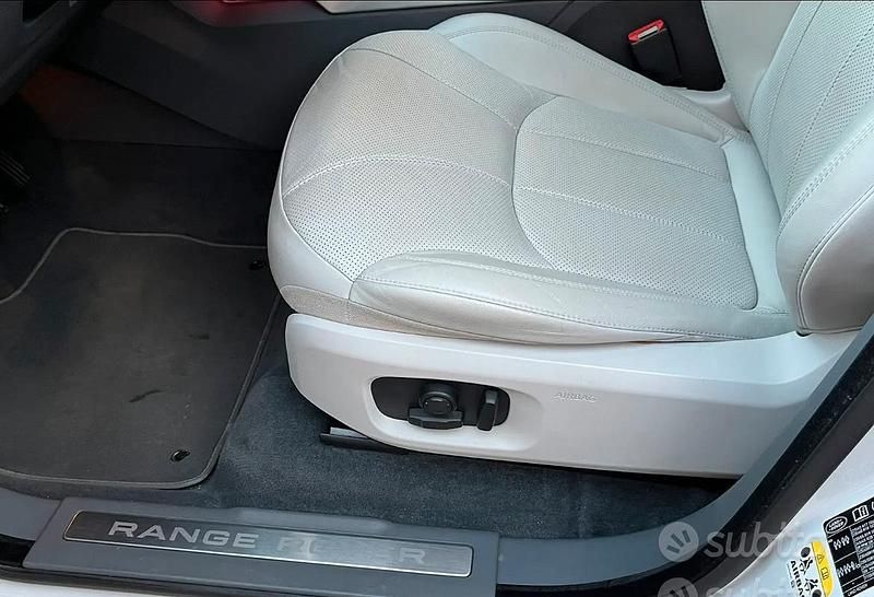 Usata Land Rover Range Rover evoque HSE 150 CV (110 kW) 2016 Bianco SUV