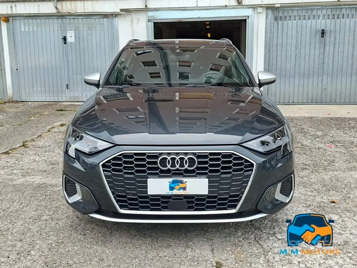 Usata Audi A3 Business 116 CV (85 kW) 2021 Grigio Berlina