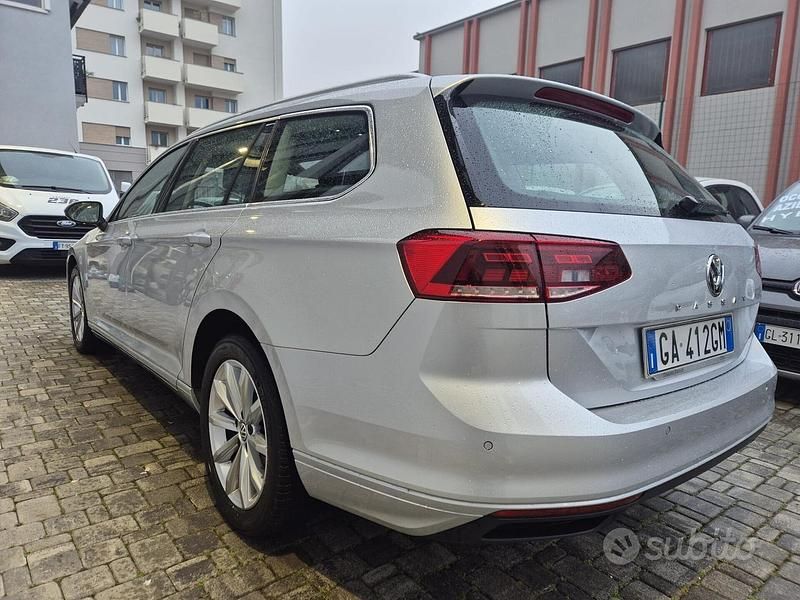 Usata VW Passat Business 150 CV (110 kW) 2020 Grigio Station wagon