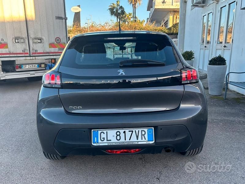 Usata Peugeot 208 Allure 100 CV (73 kW) 2022 Grigio Utilitaria