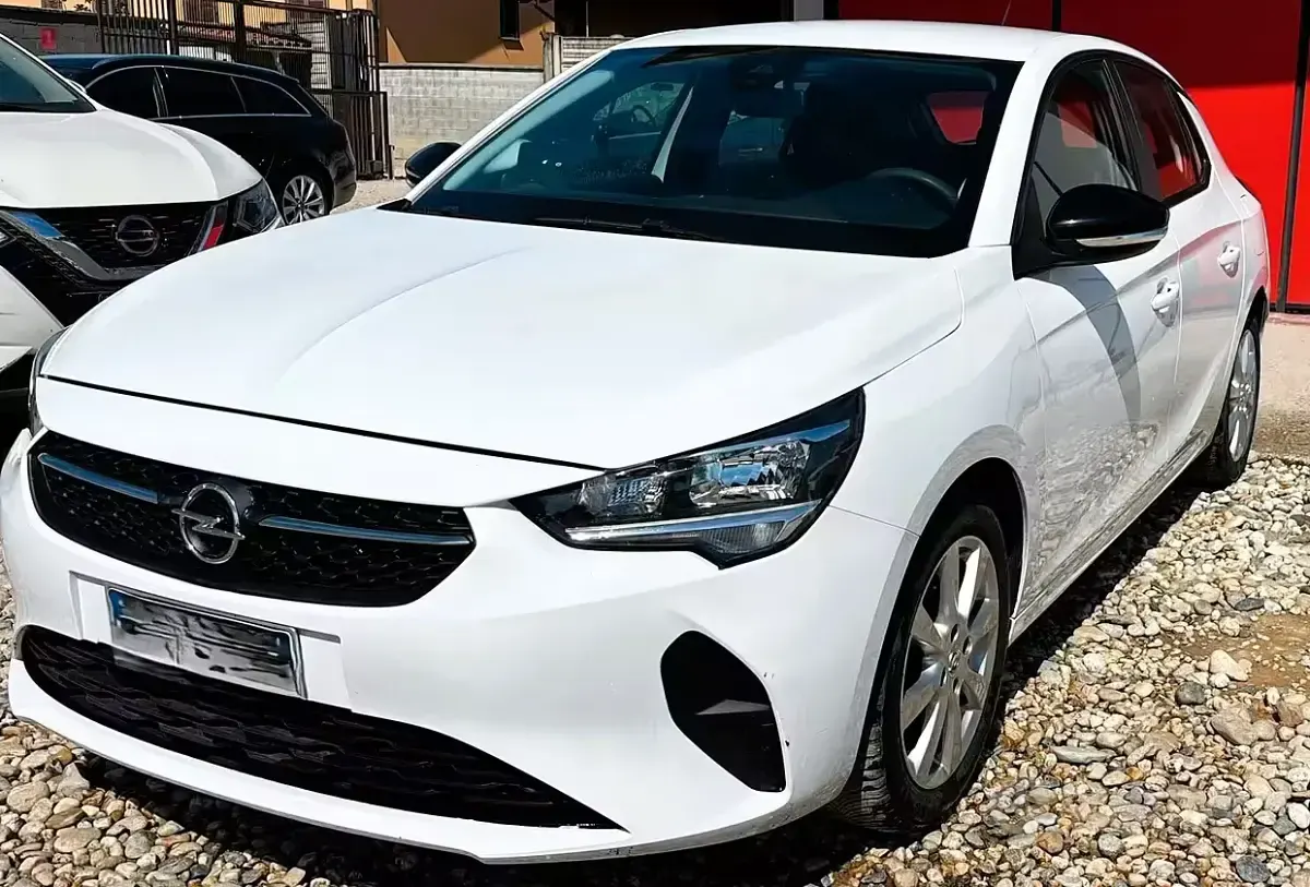 Usata Opel Corsa Edition 75 CV (55 kW) 2022 Bianco Utilitaria