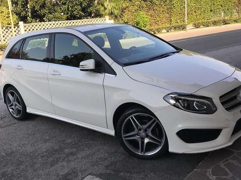 Usata Mercedes B180 Premium 109 CV (80 kW) 2015 Bianco Monovolume