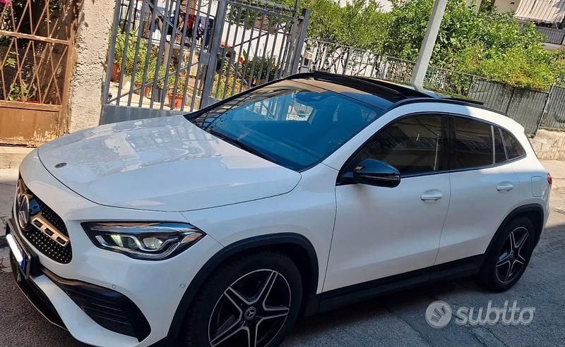 Usata Mercedes GLA200 AMG line 150 CV (110 kW) 2021 Bianco SUV