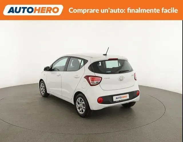 Usata Hyundai i10 Advanced 67 CV (49 kW) 2019 Bianco Utilitaria