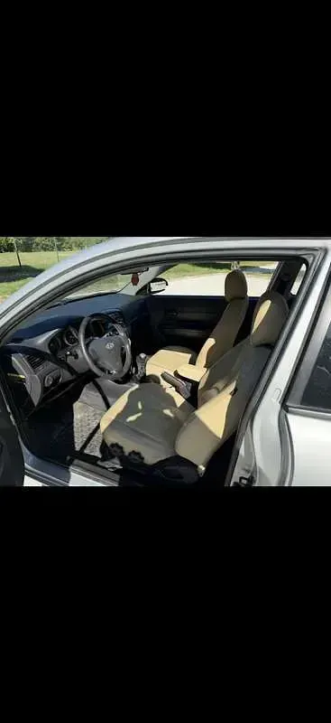 Usata Hyundai Accent Dynamiq 110 CV (80 kW) 2006 Berlina