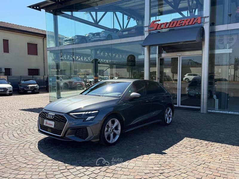 Usata Audi A3 S-Line 150 CV (110 kW) 2023 Gray Berlina