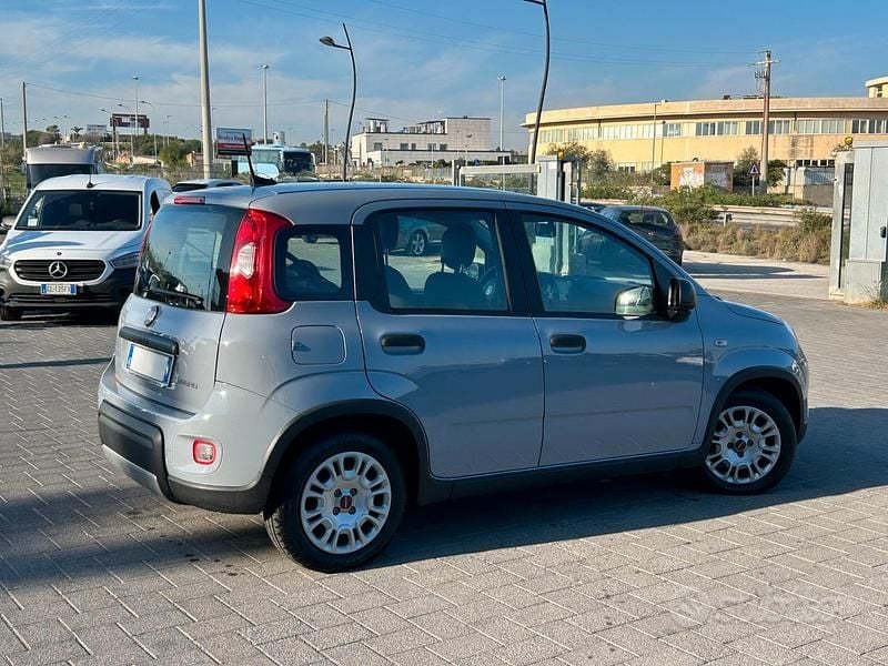 Usata Fiat Panda 70 CV (51 kW) 2023 Grigio Berlina
