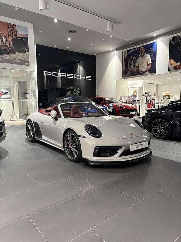 Gesso Usata 2021 Porsche 911 Carrera 4S Cabriolet Cabrio | 142.500 € (Cara) - Immagine 1/4