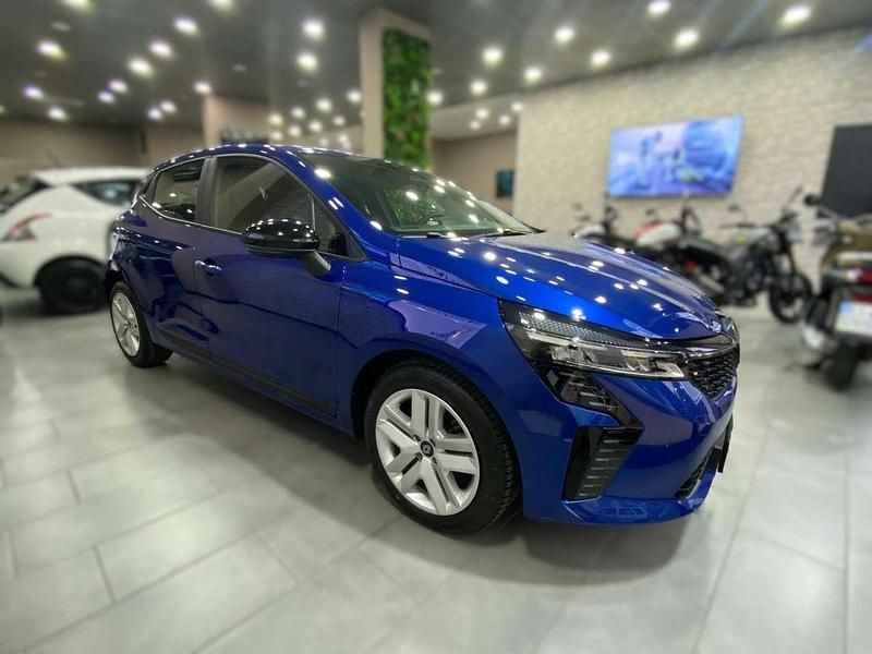 Usata Renault Clio V Evolution 67 CV (49 kW) 2024 Blu/azzurro(met.) Berlina