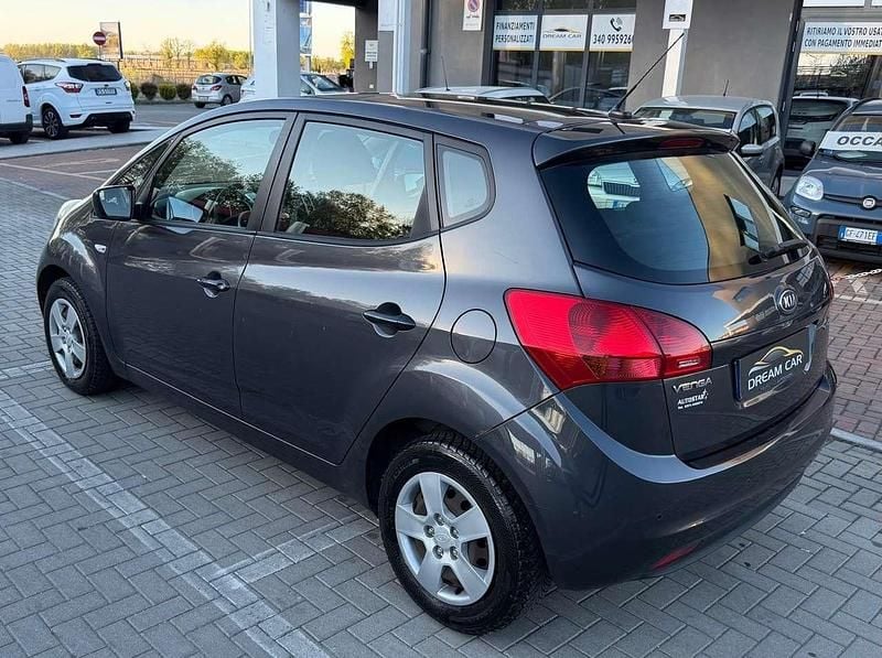 Usata Kia Venga Active 90 CV (66 kW) 2014 Grigio Utilitaria