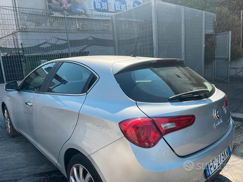 Usata 2016 Alfa Romeo Giulietta Due volumi | 10.000 € (Super prezzo) - Immagine 1/4