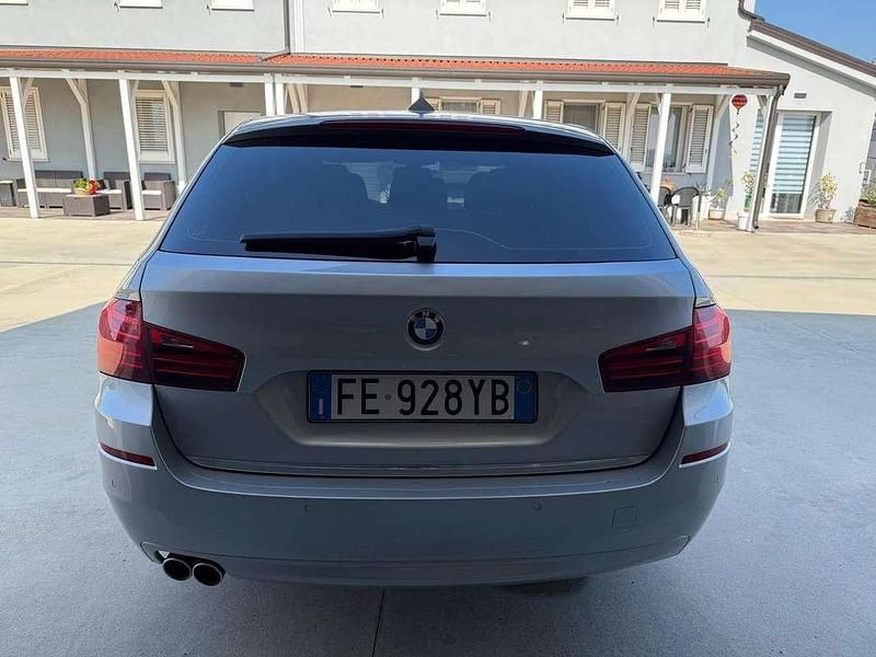Usata BMW 530 Luxury Line 245 CV (180 kW) 2016 Argento Station wagon
