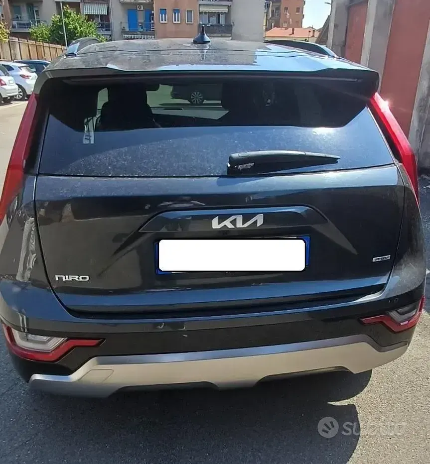 Usata Kia Niro Style 105 CV (77 kW) 2022 Grigio SUV