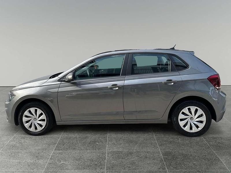 Usata VW Polo Trendline 90 CV (66 kW) 2021 Grigio Berlina