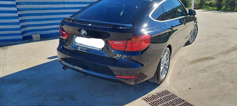 Usata BMW 318 Gran Turismo 143 CV (105 kW) 2015 Coupé