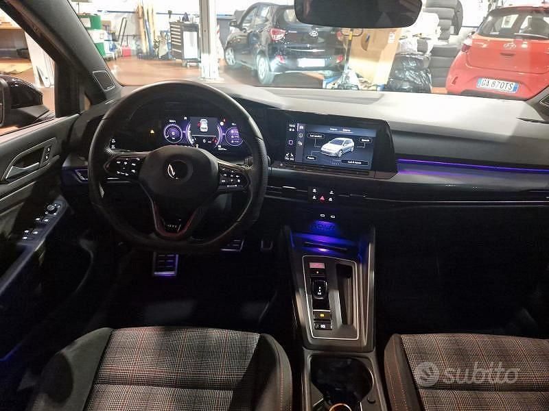 Nero Usata 2021 VW Golf GTI Tre volumi | 31.000 € (Cara) - Immagine 1/4